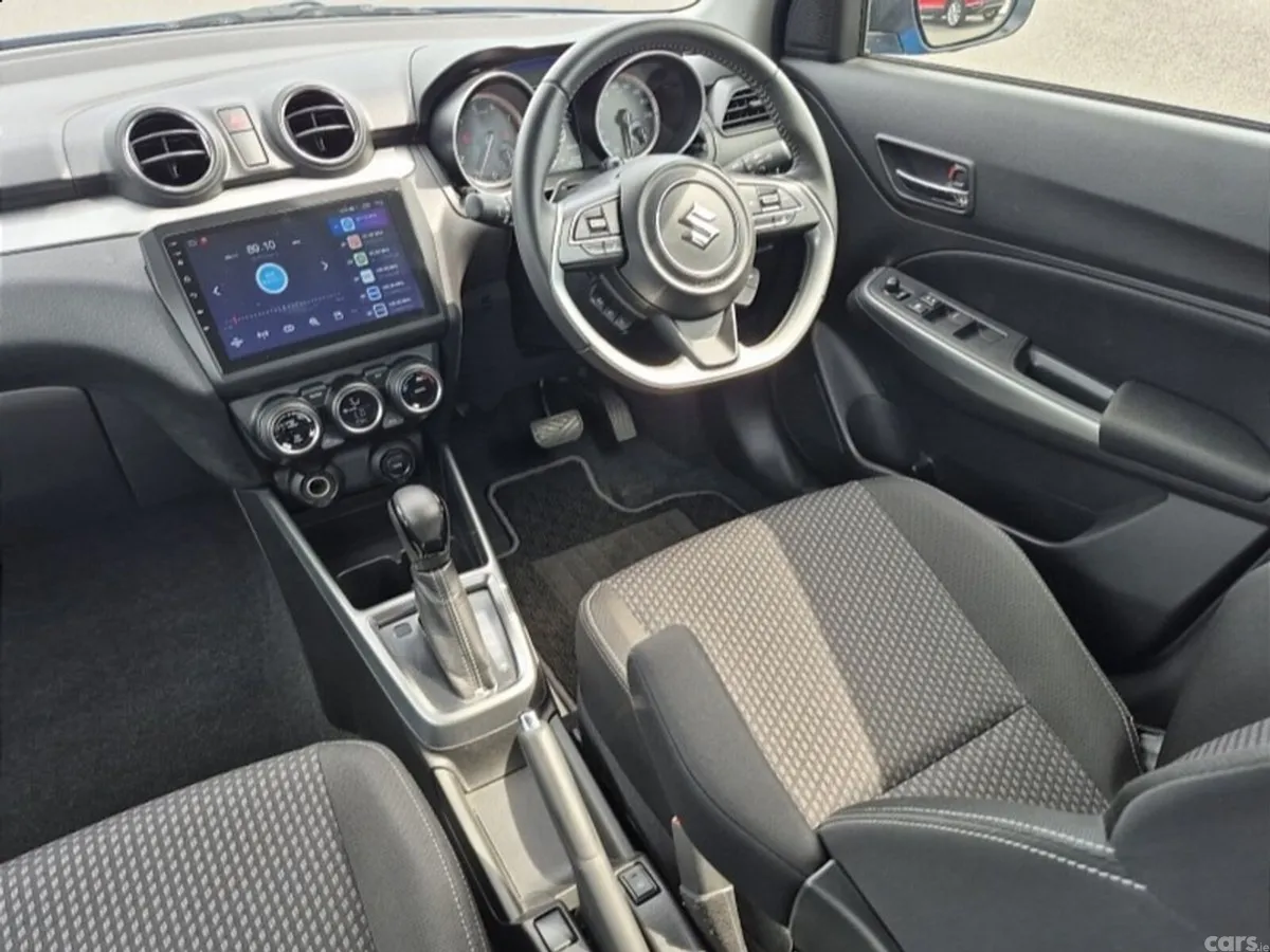 Suzuki Swift Hatchback, Petrol, 2023, Blue
