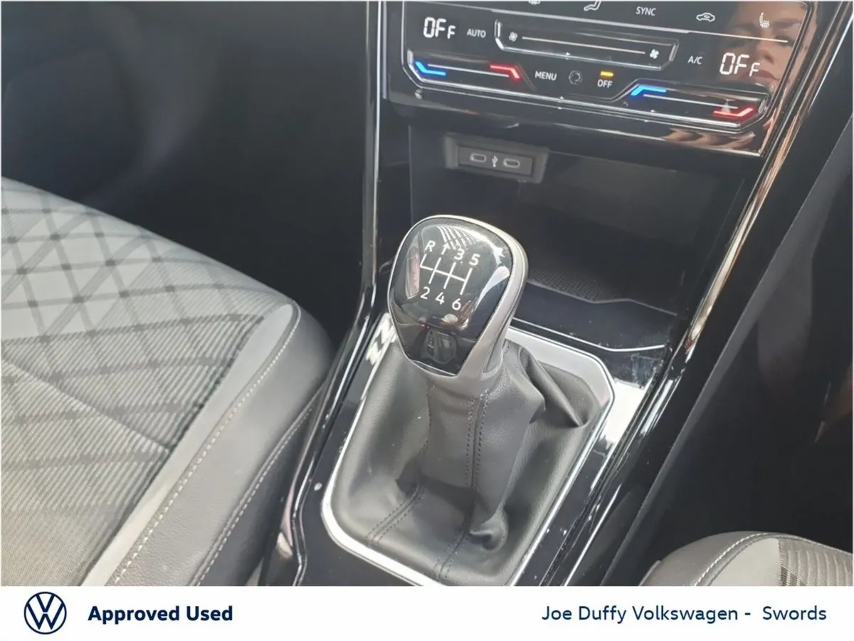 Volkswagen T-Roc SUV, Petrol, 2024, White