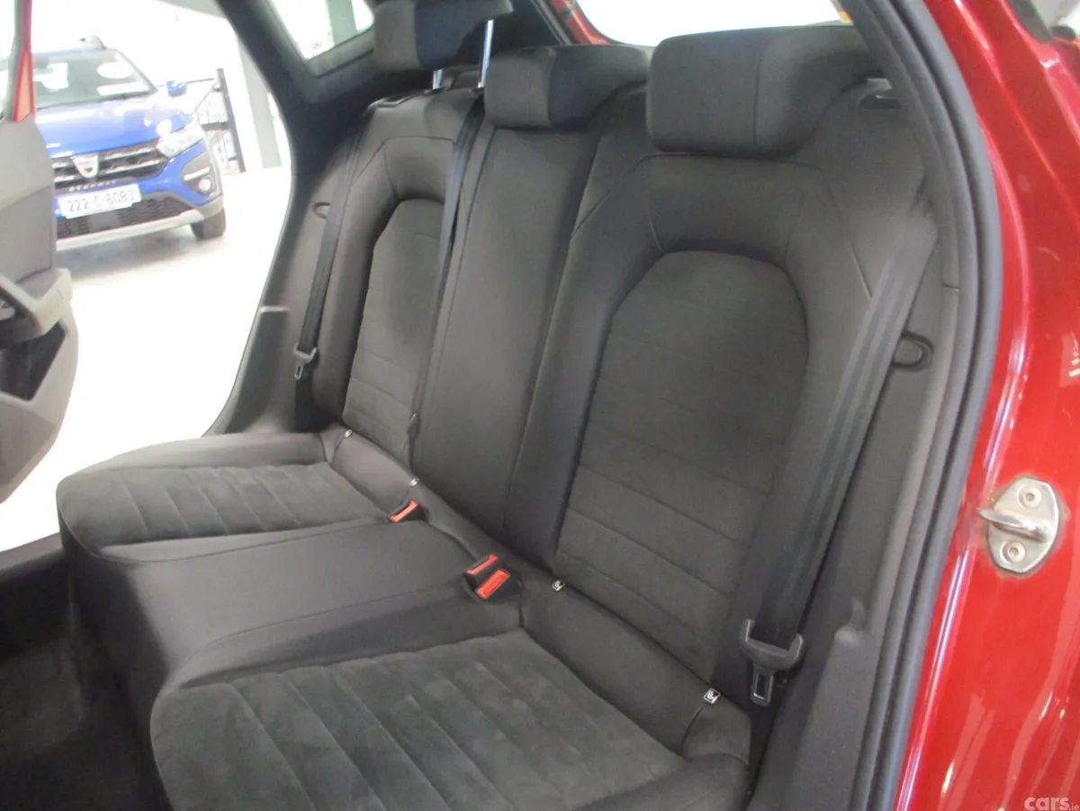 SEAT Arona SUV, Petrol, 2019, Red
