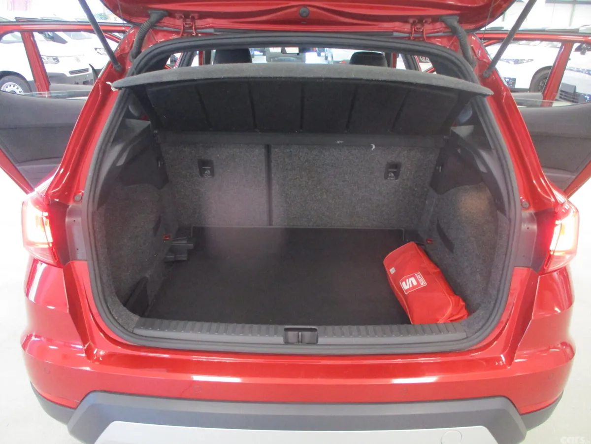 SEAT Arona SUV, Petrol, 2019, Red