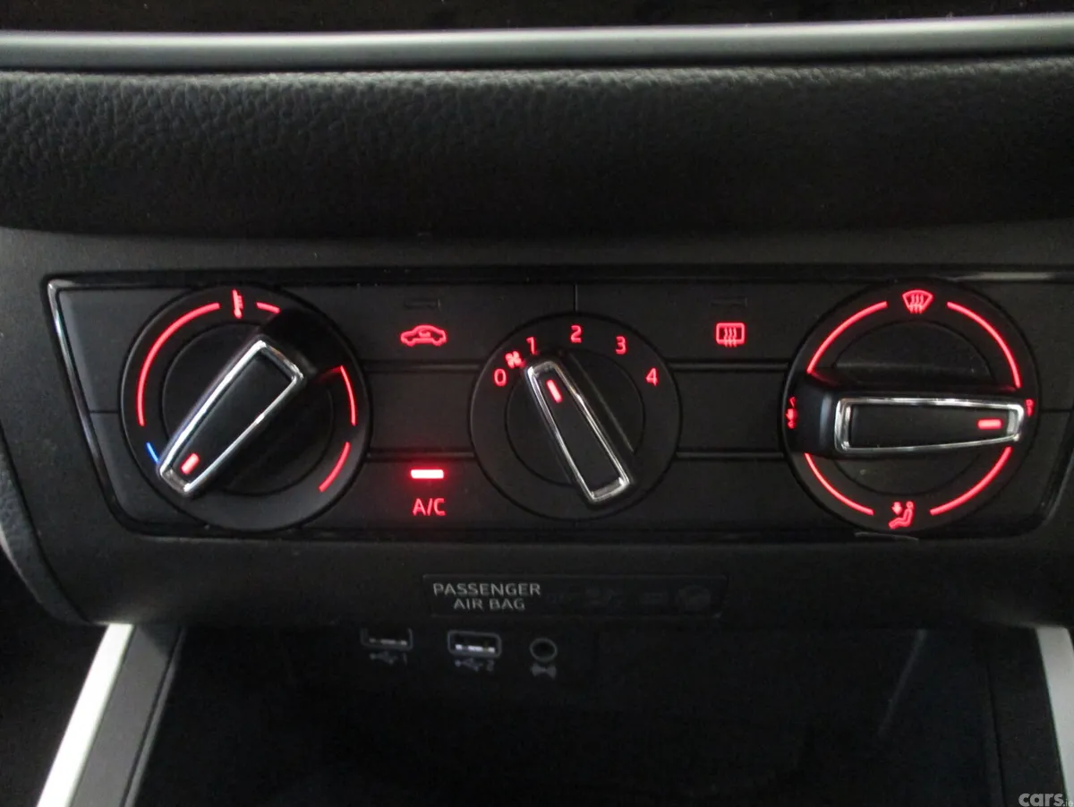 SEAT Arona SUV, Petrol, 2019, Red