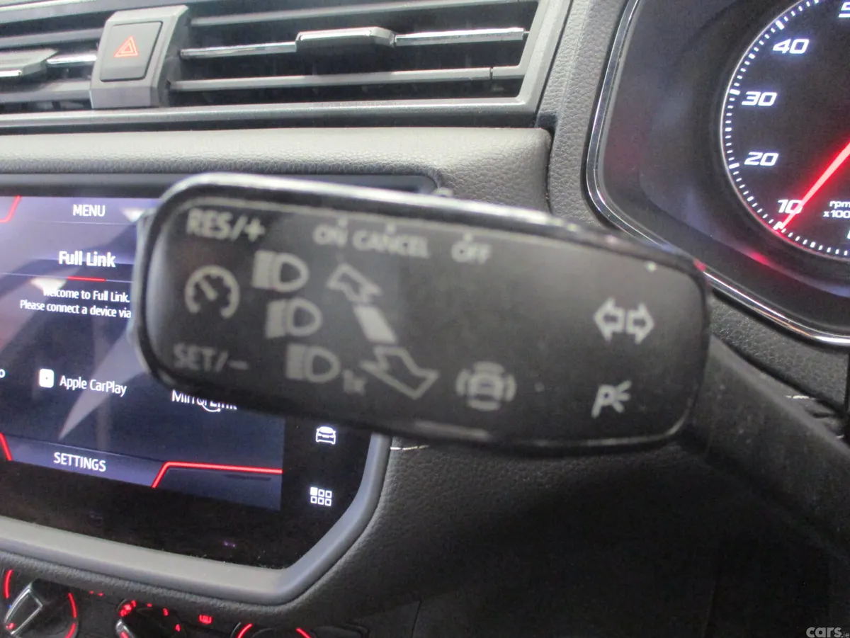 SEAT Arona SUV, Petrol, 2019, Red
