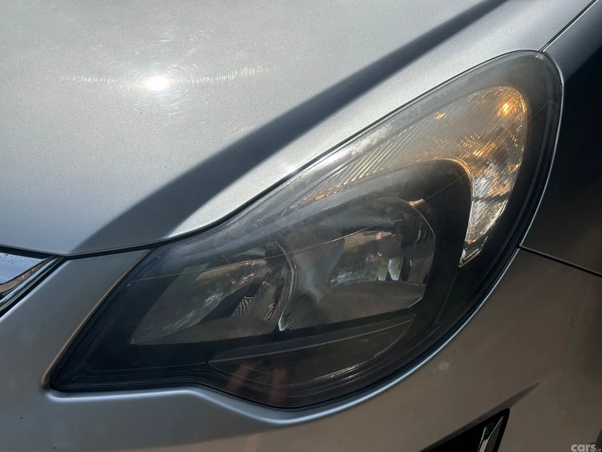 Opel Corsa Hatchback, Petrol, 2014, Silver