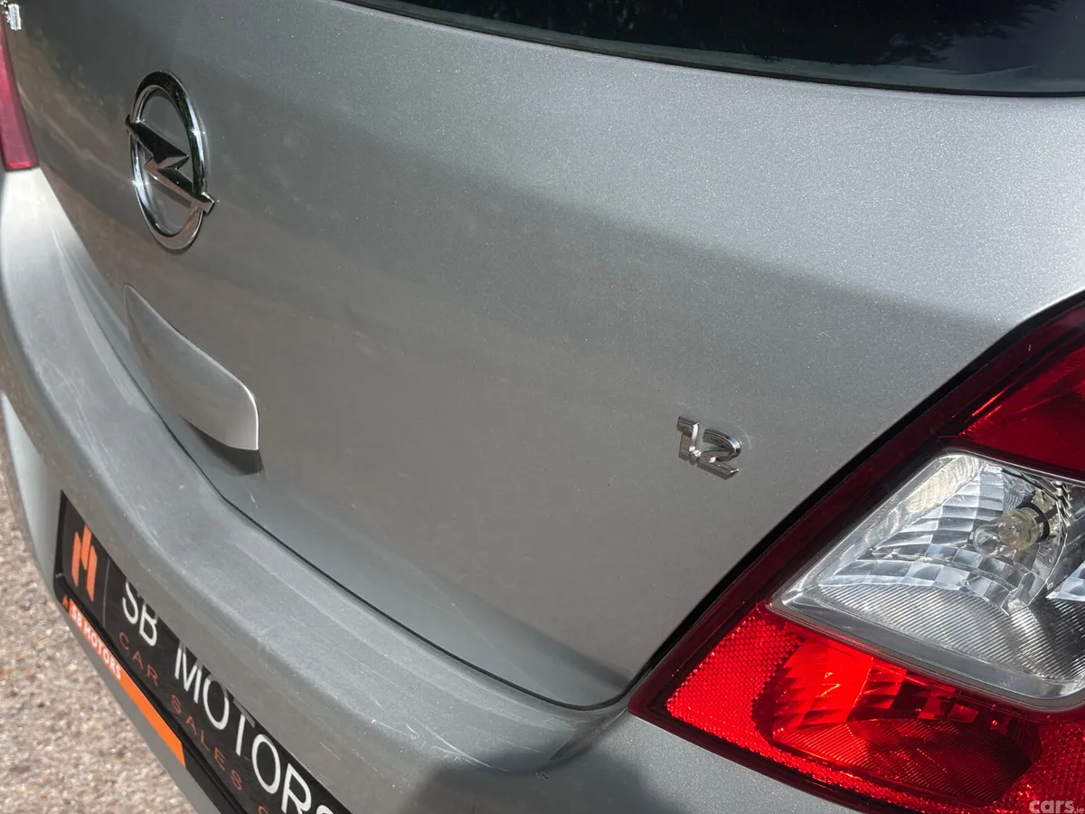 Opel Corsa Hatchback, Petrol, 2014, Silver