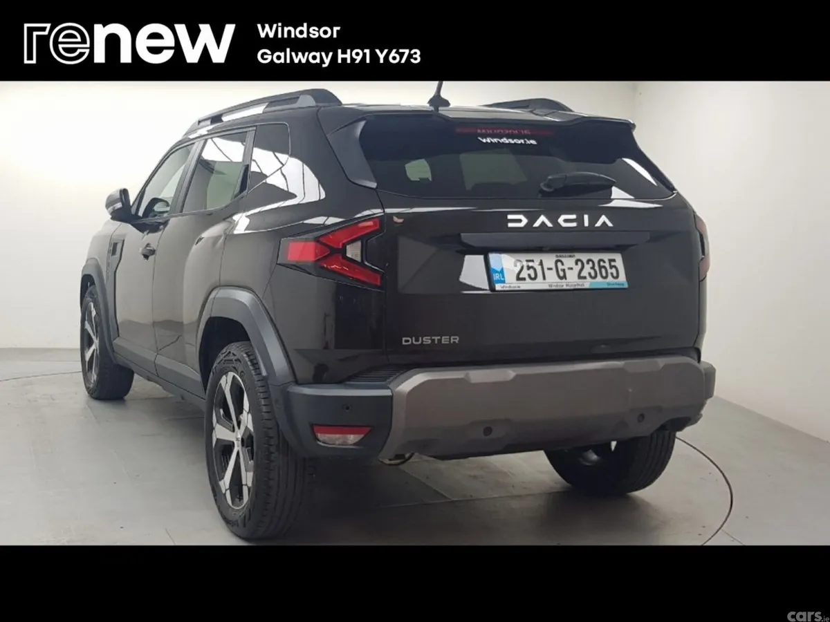 Dacia Duster SUV, Petrol Hybrid, 2025, Black