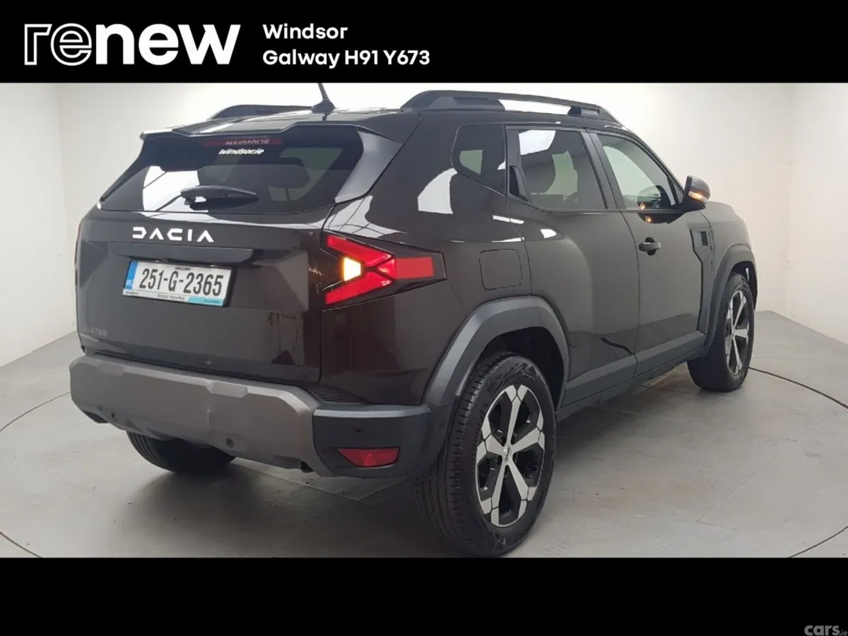 Dacia Duster SUV, Petrol Hybrid, 2025, Black
