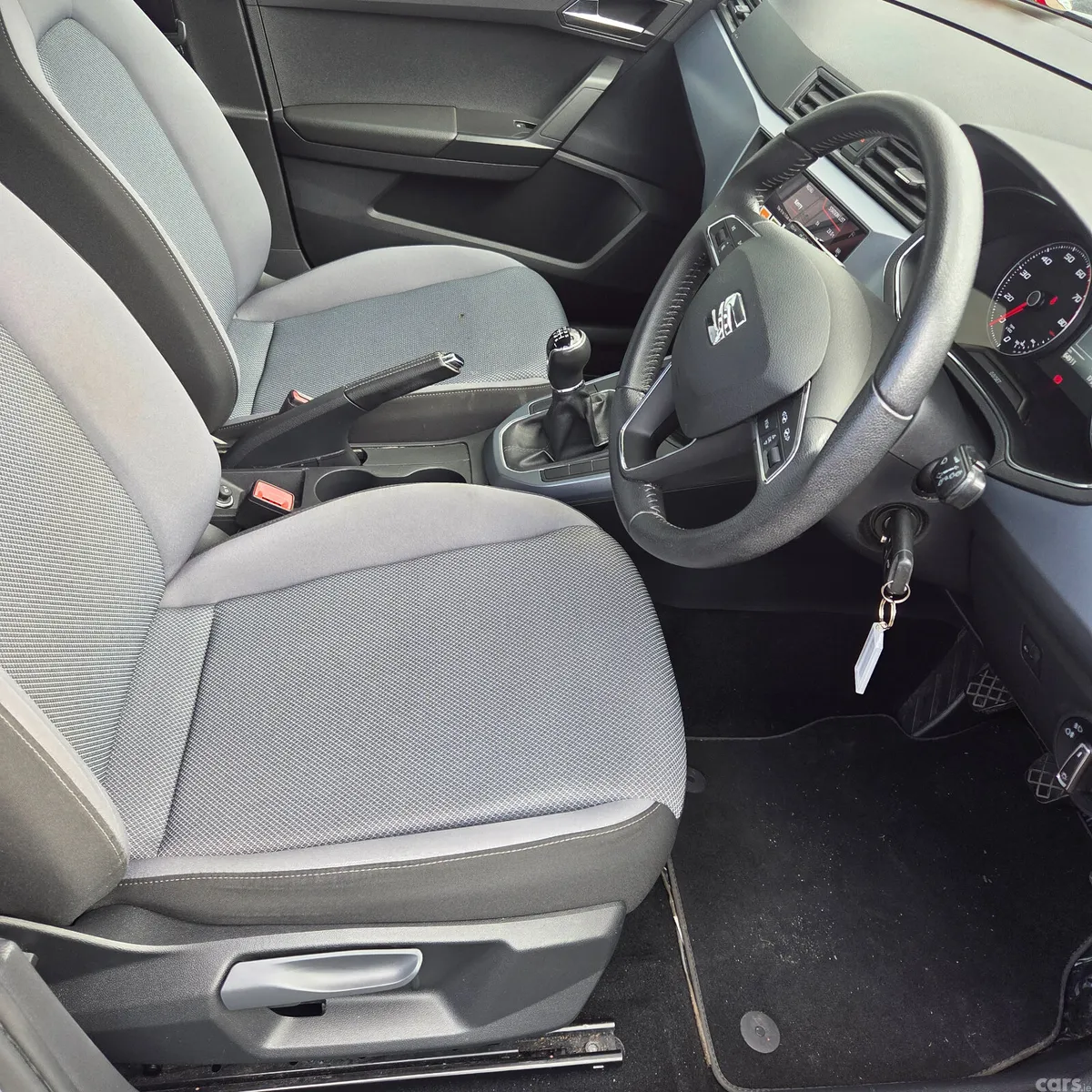 SEAT Arona SUV, Petrol, 2018, Grey