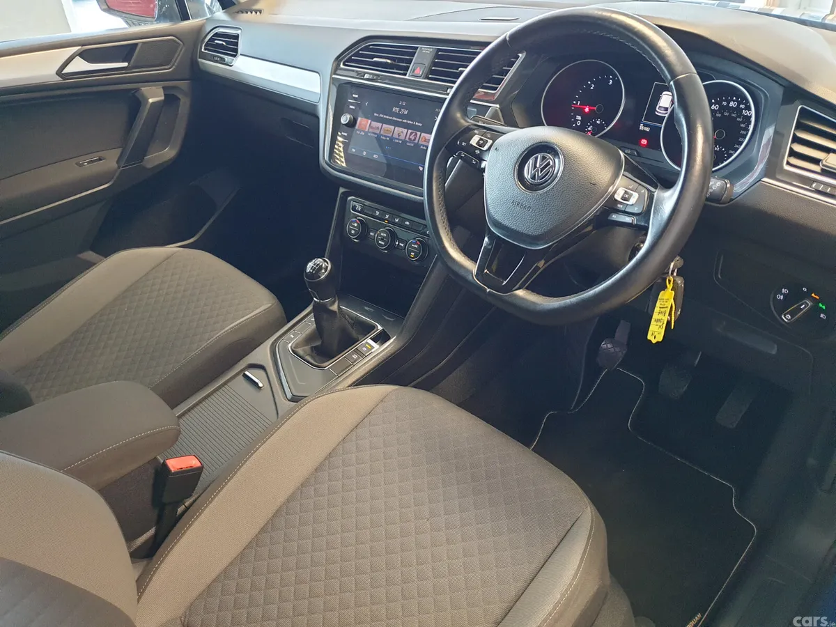 Volkswagen Tiguan SUV, Diesel, 2019, Blue