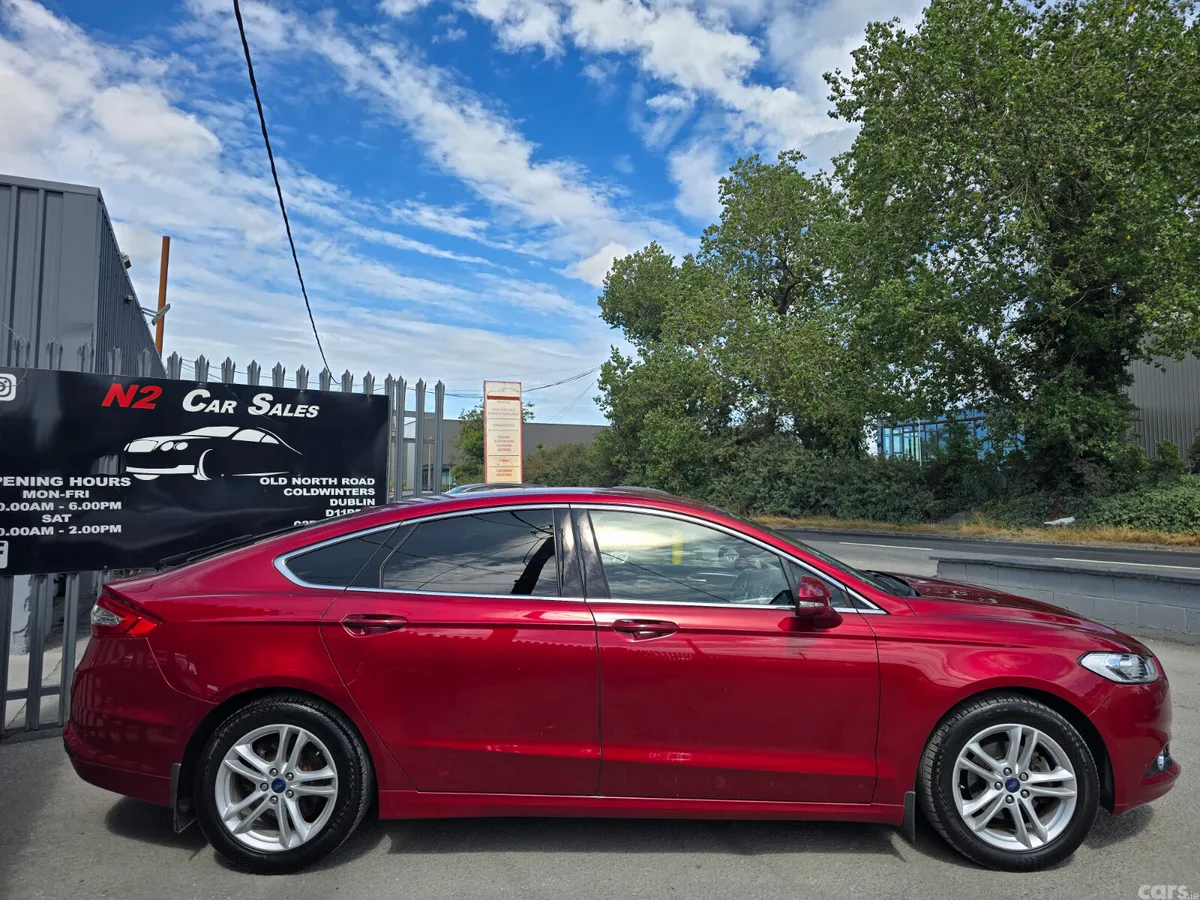 Ford Mondeo Hatchback, Diesel, 2017, Red