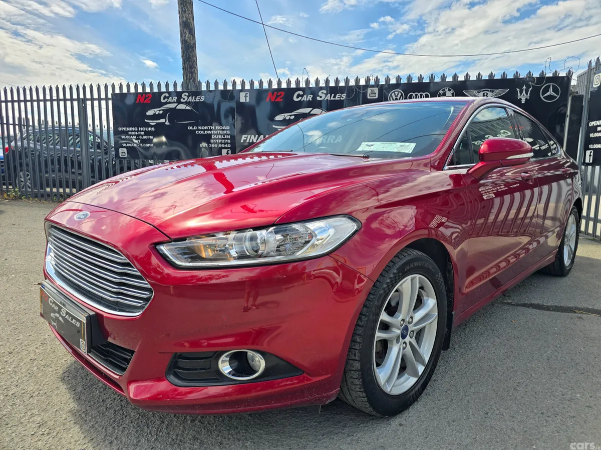 Ford Mondeo Hatchback, Diesel, 2017, Red