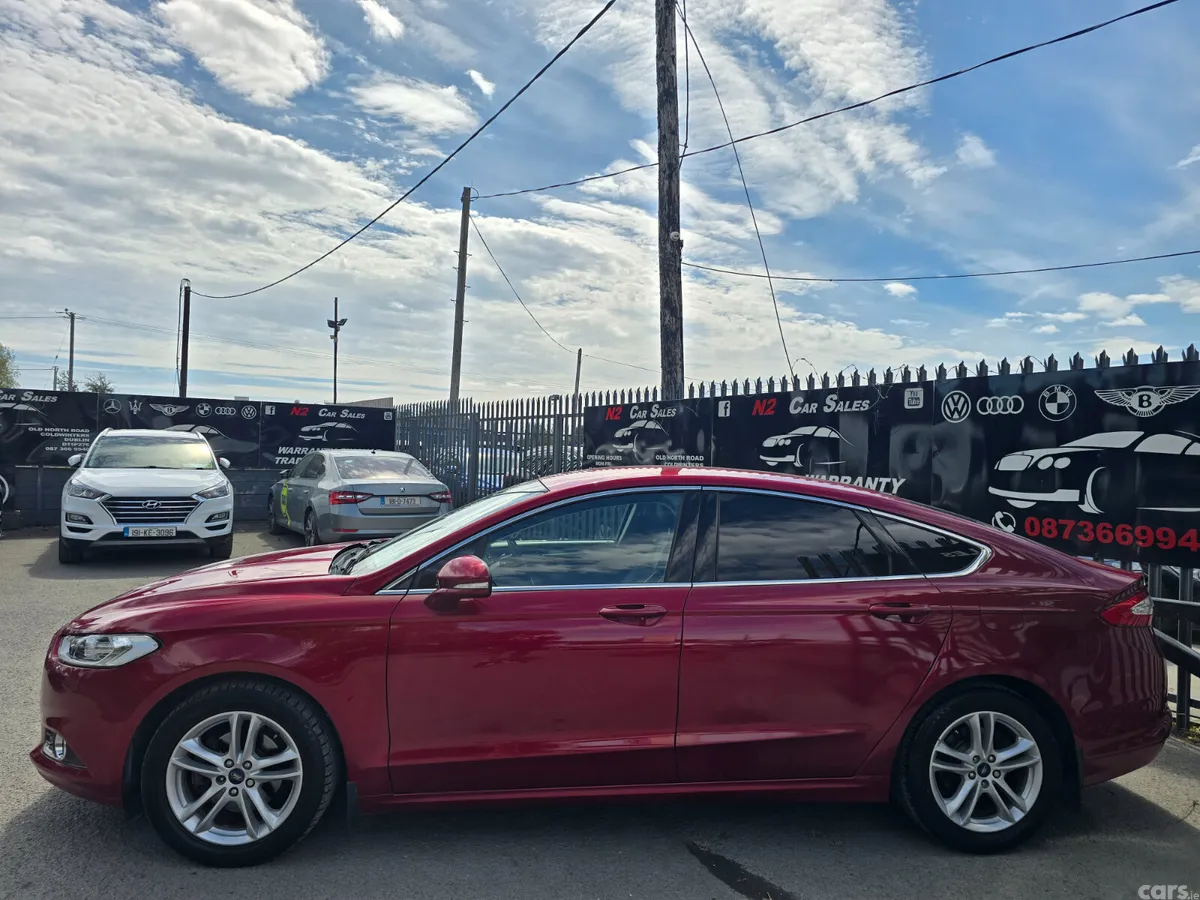 Ford Mondeo Hatchback, Diesel, 2017, Red