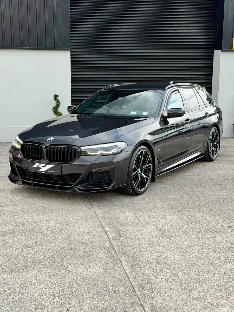 BMW 5-Series Estate, Diesel, 2021, Grey