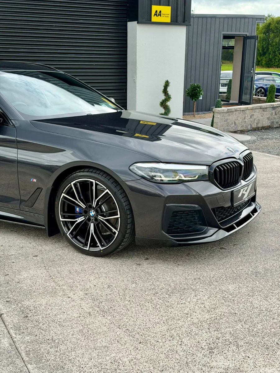 BMW 5-Series Estate, Diesel, 2021, Grey