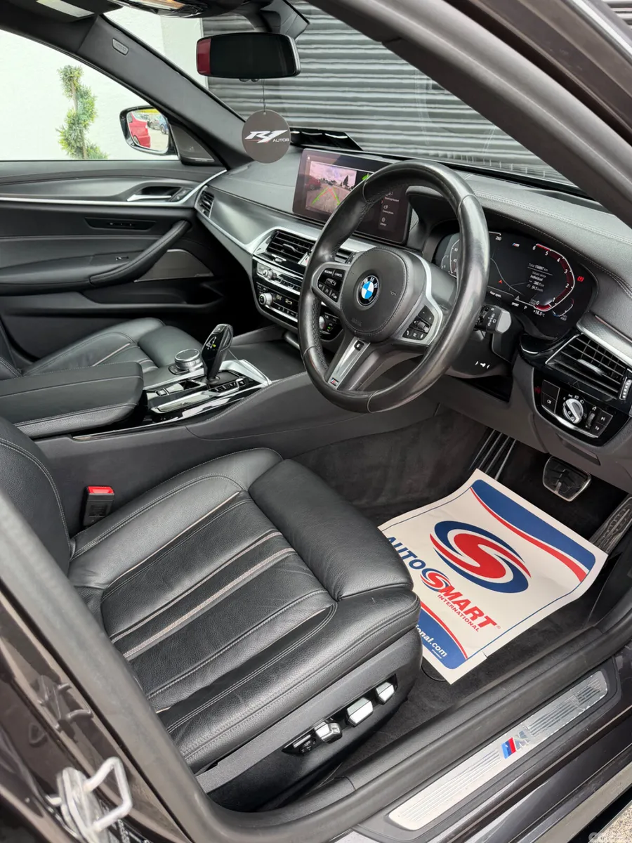 BMW 5-Series Estate, Diesel, 2021, Grey