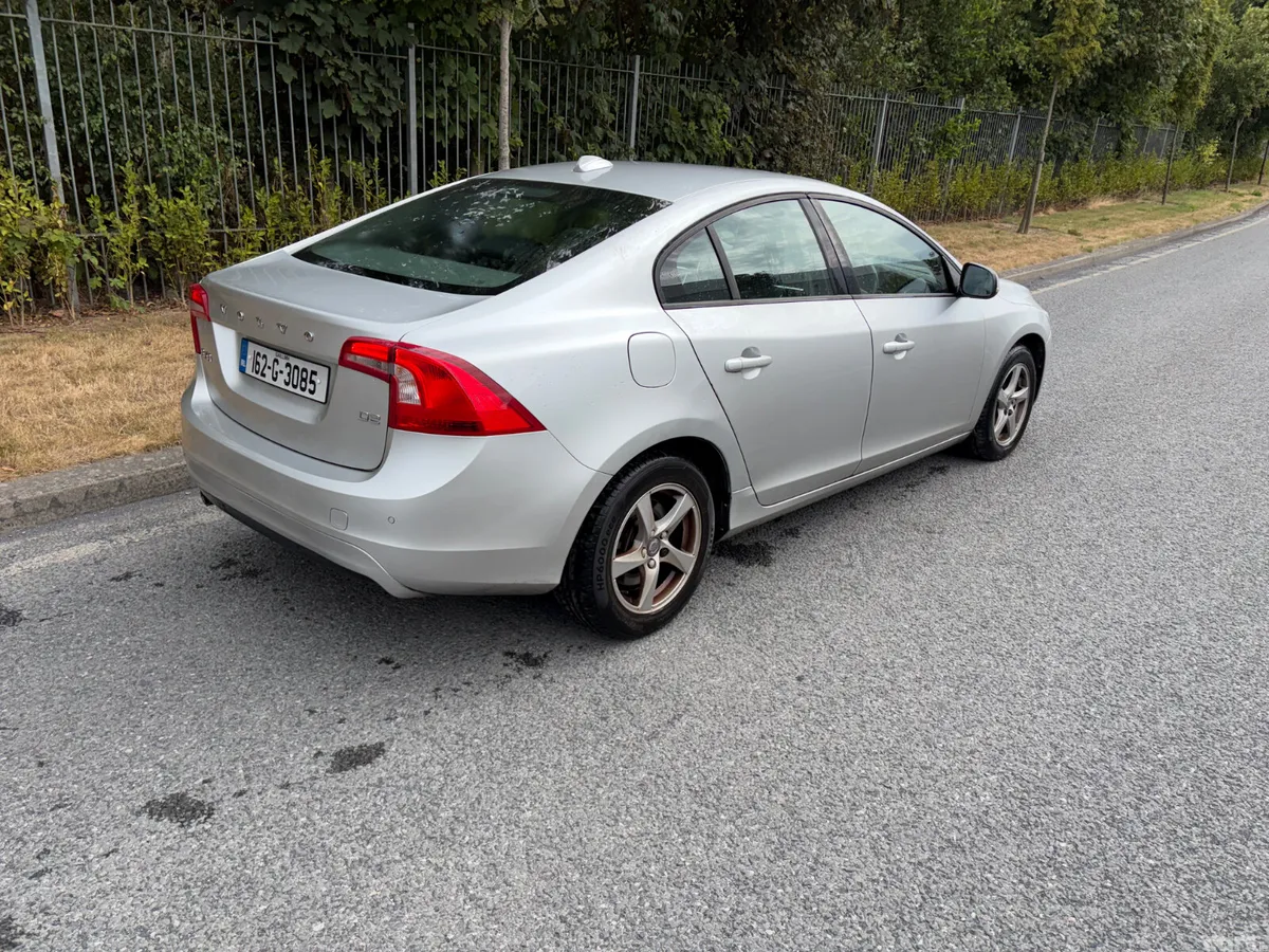 Volvo S60 Saloon, Diesel, 2016, Silver