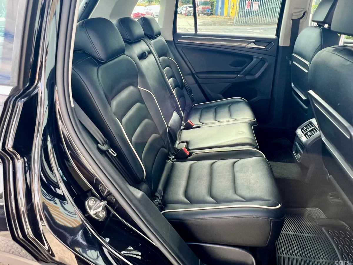 Volkswagen Tiguan SUV, Petrol, 2018, Black