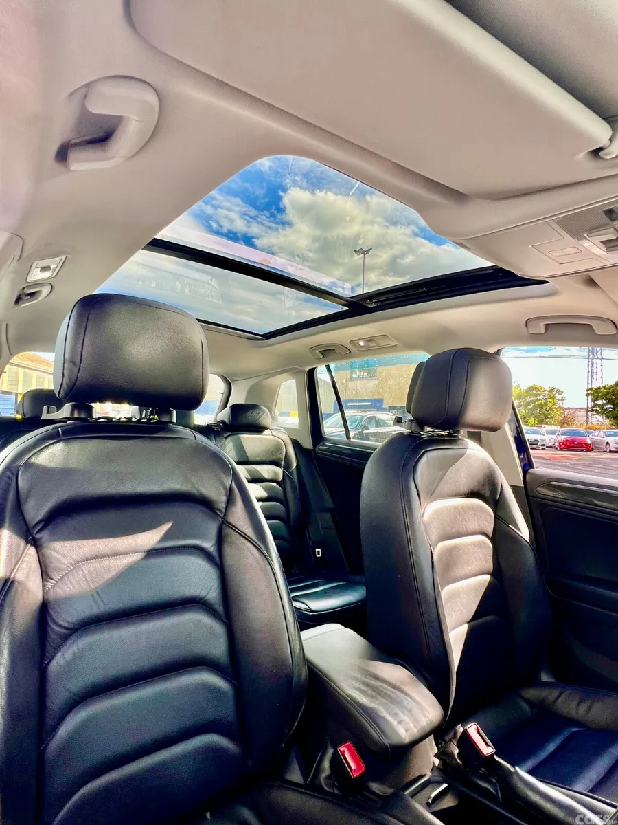 Volkswagen Tiguan SUV, Petrol, 2018, Blue