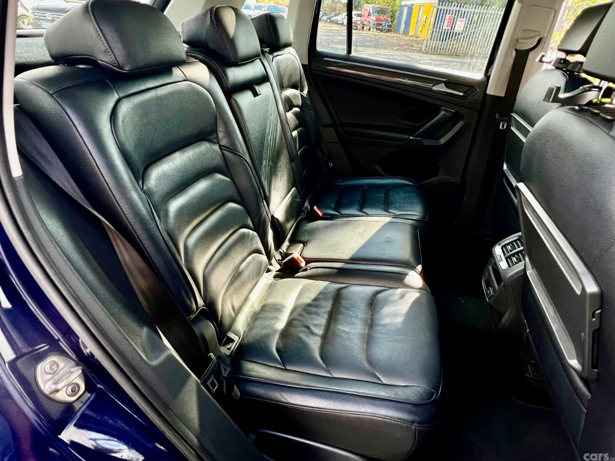 Volkswagen Tiguan SUV, Petrol, 2018, Blue
