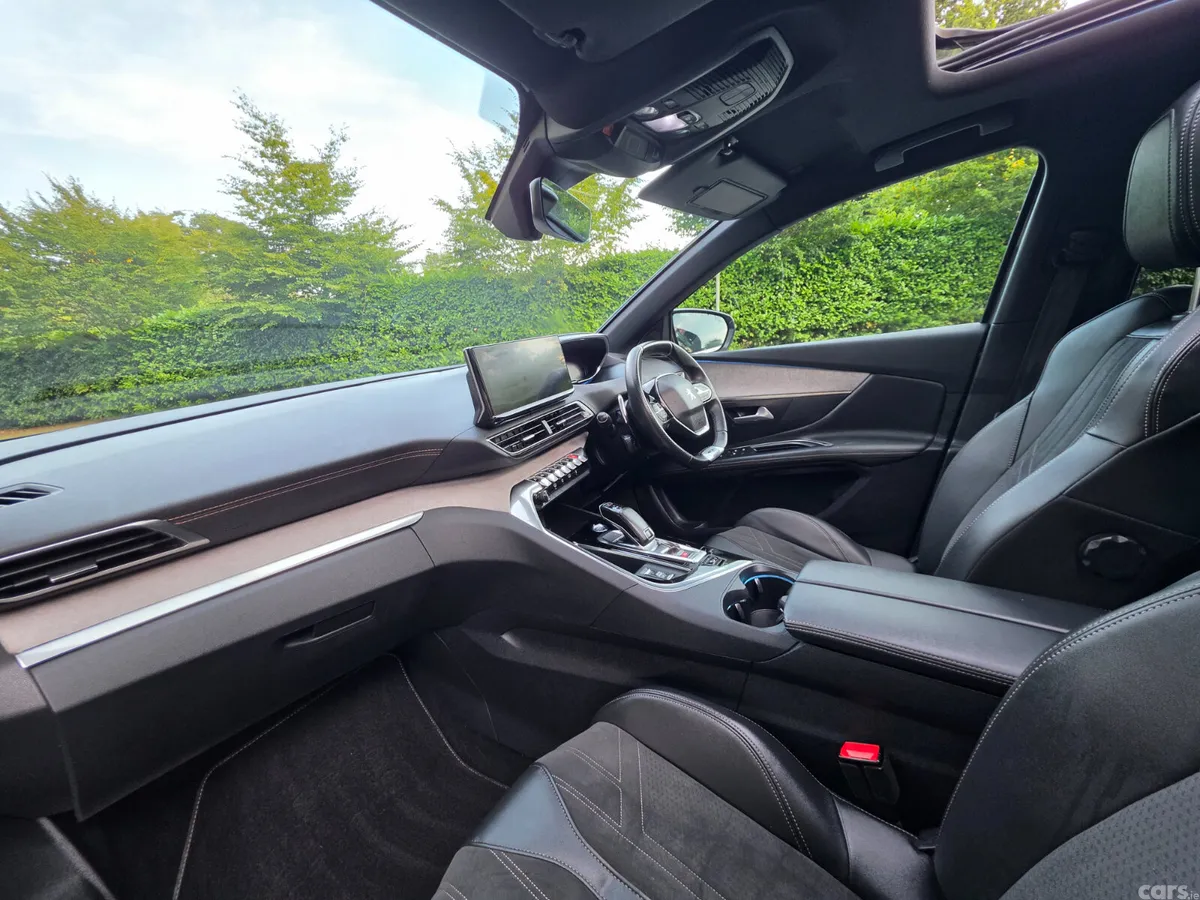Peugeot 3008 MPV, Diesel, 2021, Grey
