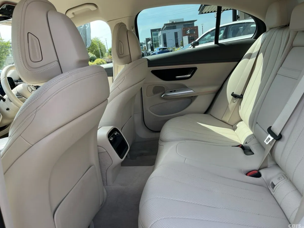 Mercedes-Benz E-Class Saloon, Diesel Hybrid, 2024, Blue