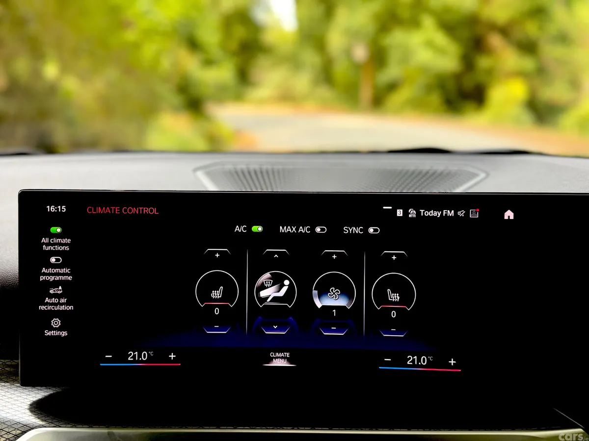 BMW 3-Series Saloon, Petrol Plug-in Hybrid, 2024, Blue
