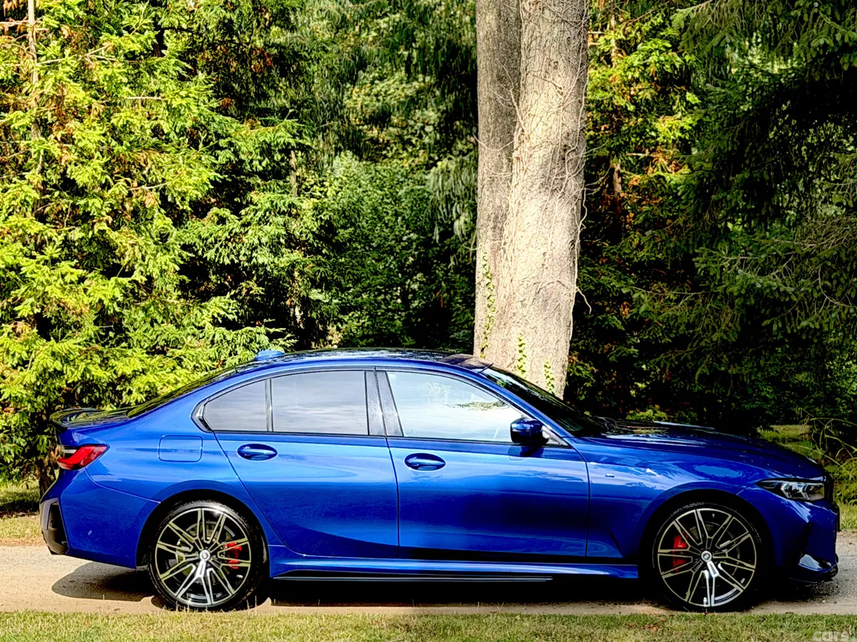 BMW 3-Series Saloon, Petrol Plug-in Hybrid, 2024, Blue