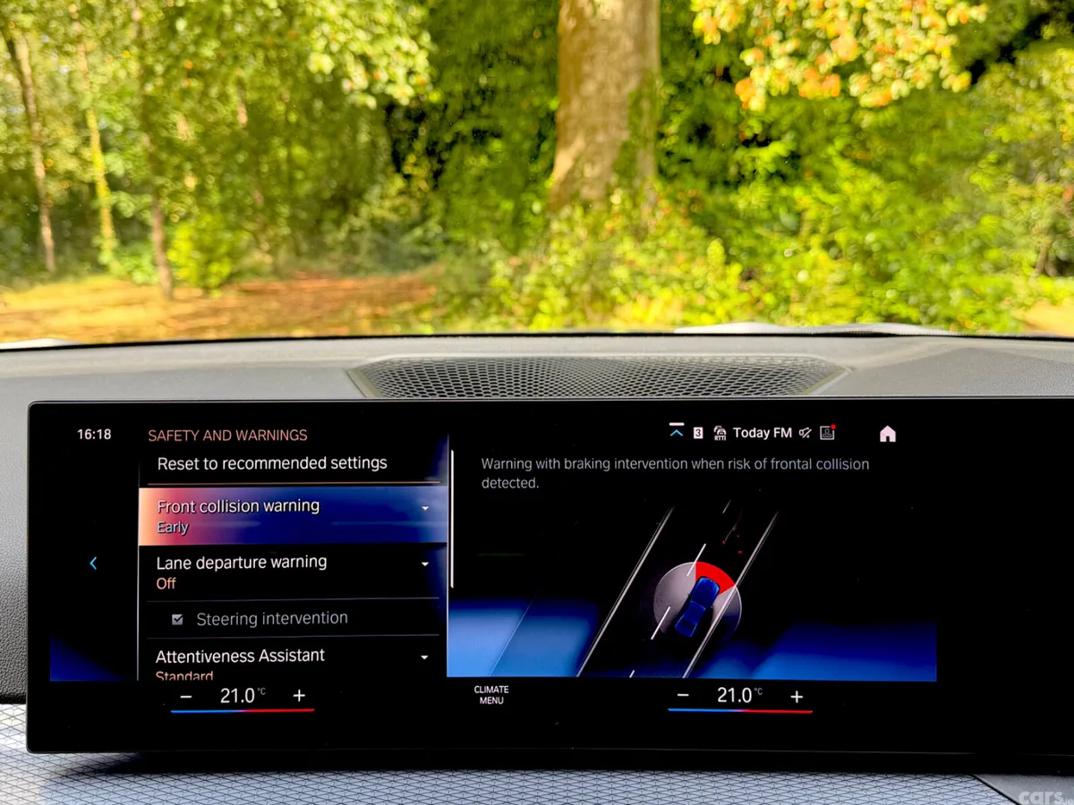 BMW 3-Series Saloon, Petrol Plug-in Hybrid, 2024, Blue