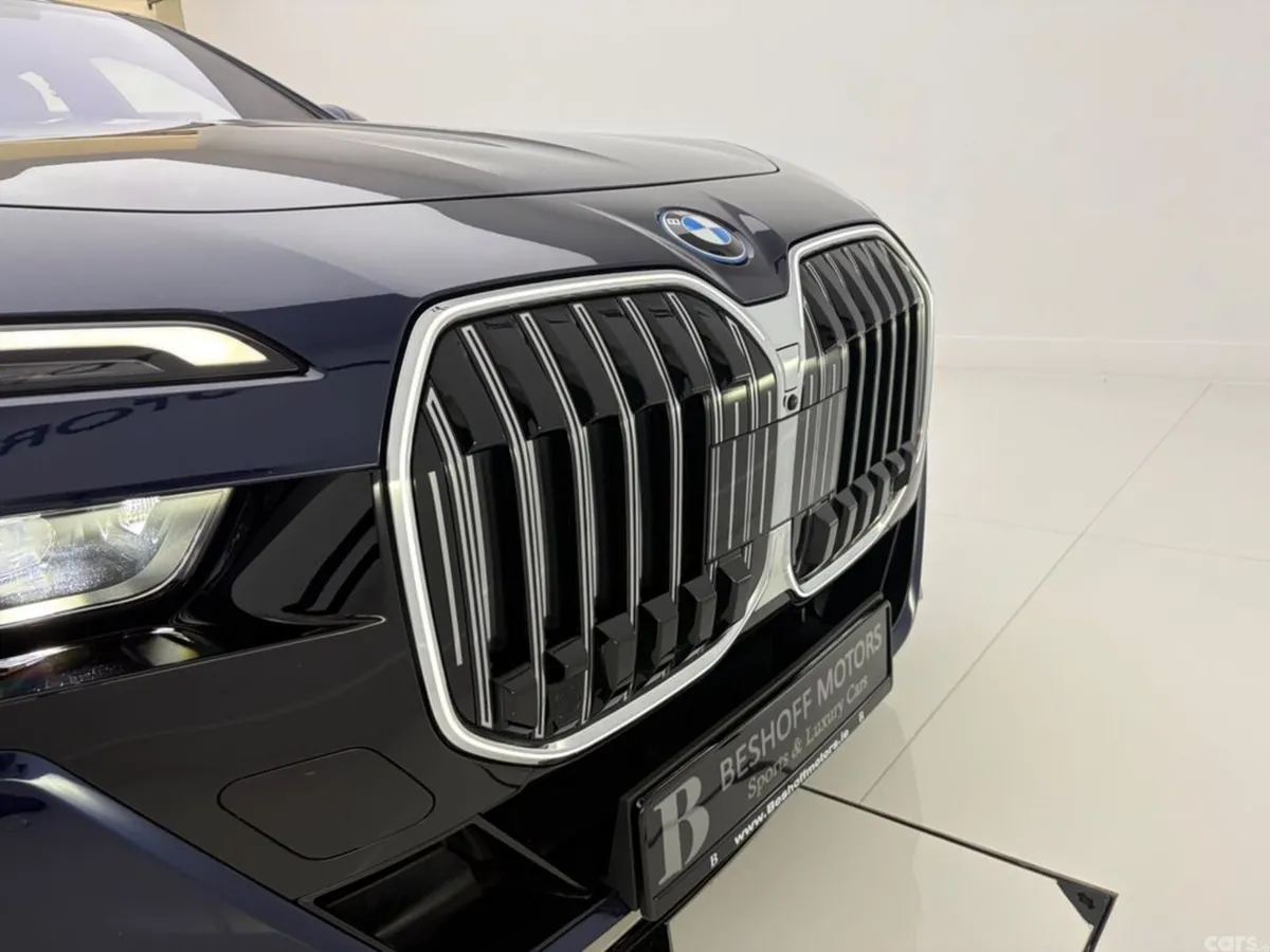 BMW 7-Series Saloon, Petrol Plug-in Hybrid, 2025, Blue