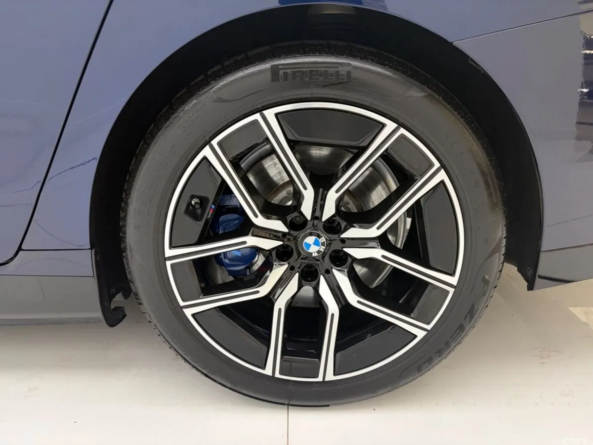 BMW 7-Series Saloon, Petrol Plug-in Hybrid, 2025, Blue