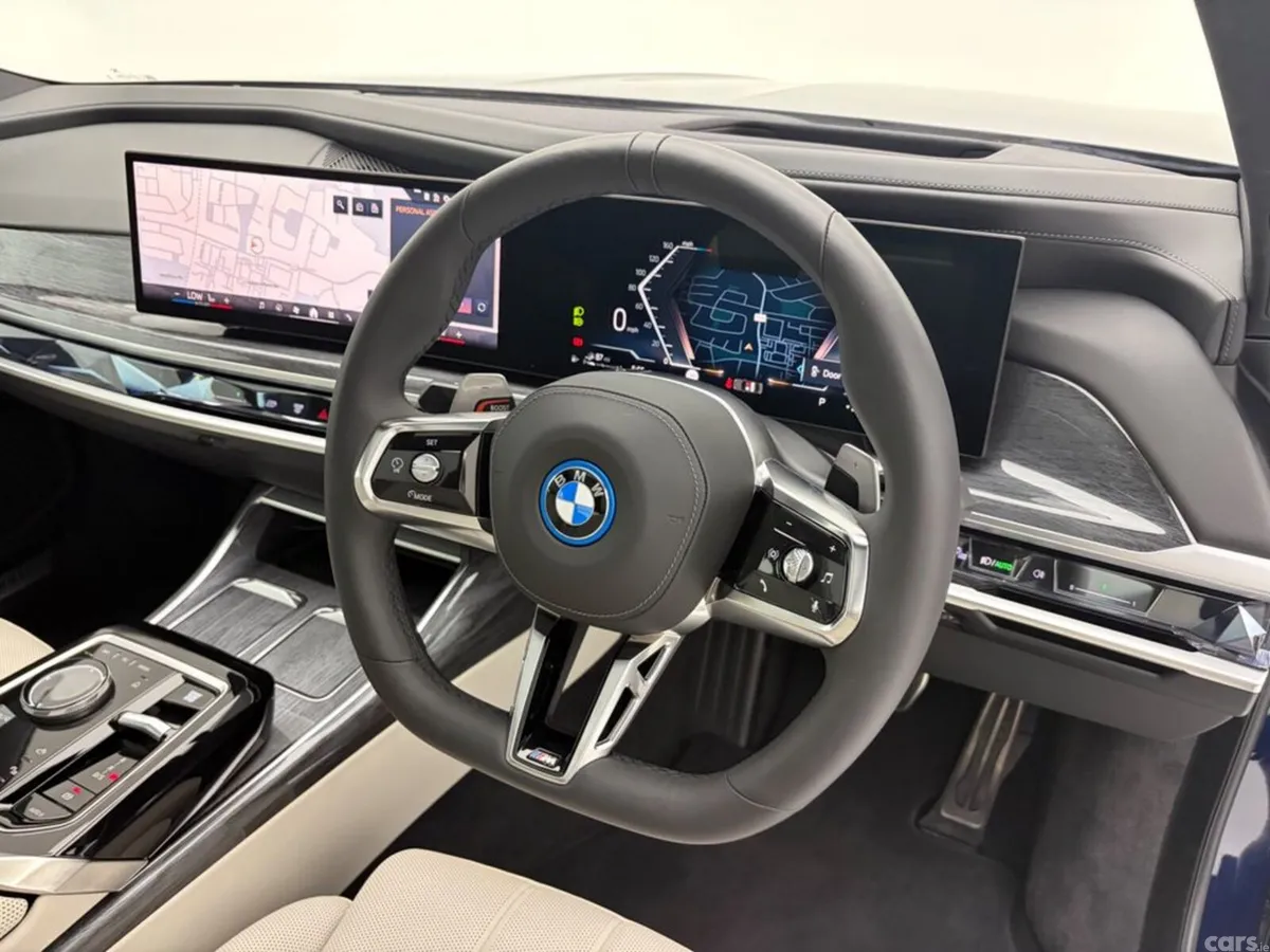 BMW 7-Series Saloon, Petrol Plug-in Hybrid, 2025, Blue