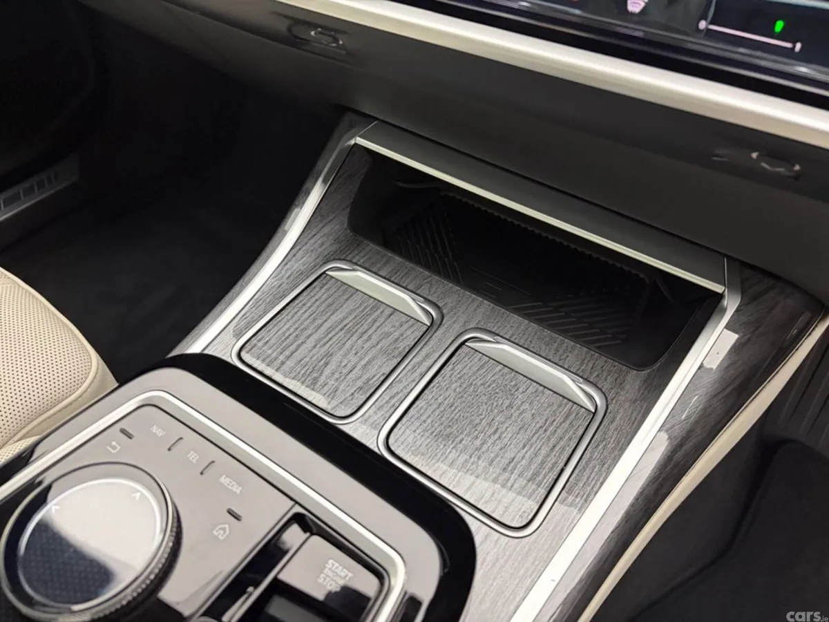 BMW 7-Series Saloon, Petrol Plug-in Hybrid, 2025, Blue