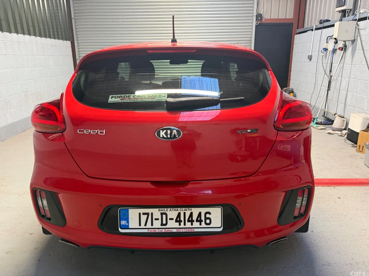 Kia Ceed Hatchback, Diesel, 2017, Red