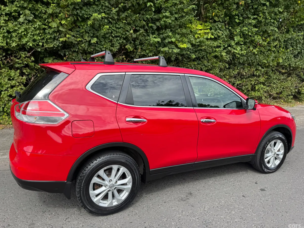 Nissan X-Trail SUV, Diesel, 2015, Red