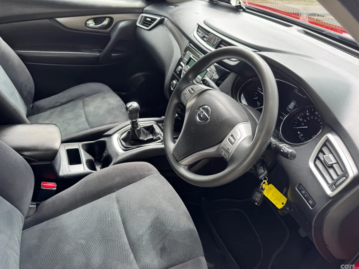 Nissan X-Trail SUV, Diesel, 2015, Red