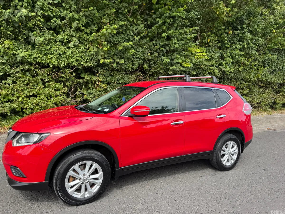 Nissan X-Trail SUV, Diesel, 2015, Red