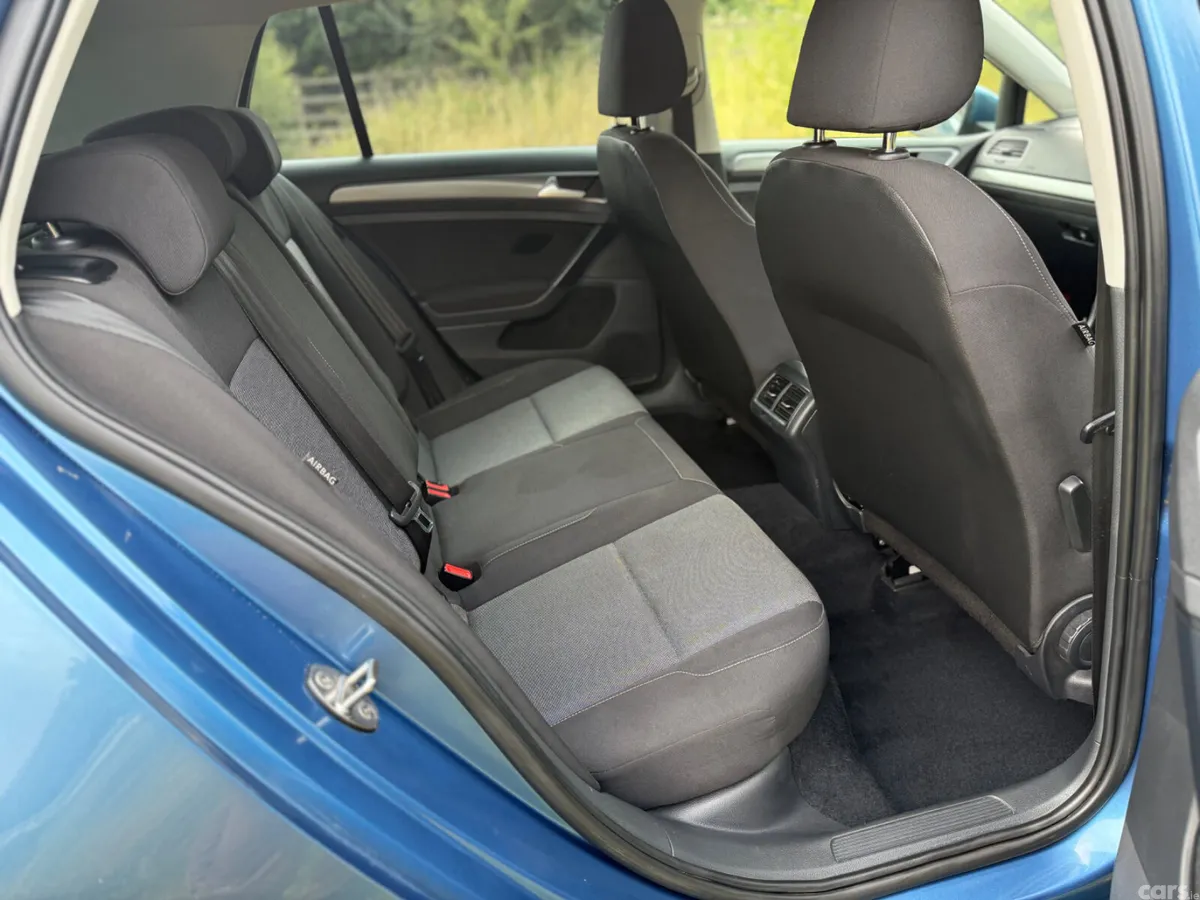Volkswagen Golf Hatchback, Petrol, 2015, Blue