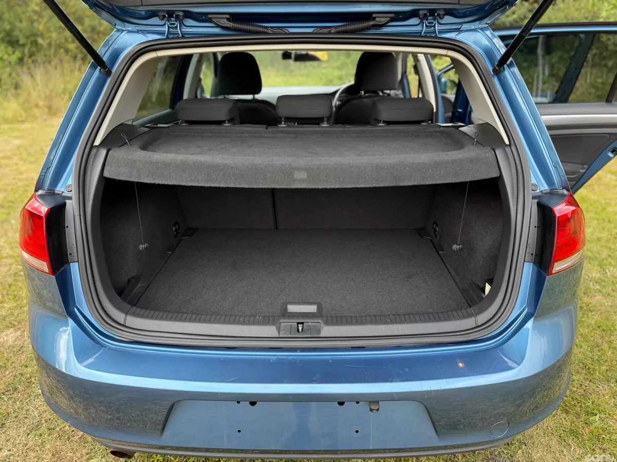 Volkswagen Golf Hatchback, Petrol, 2015, Blue