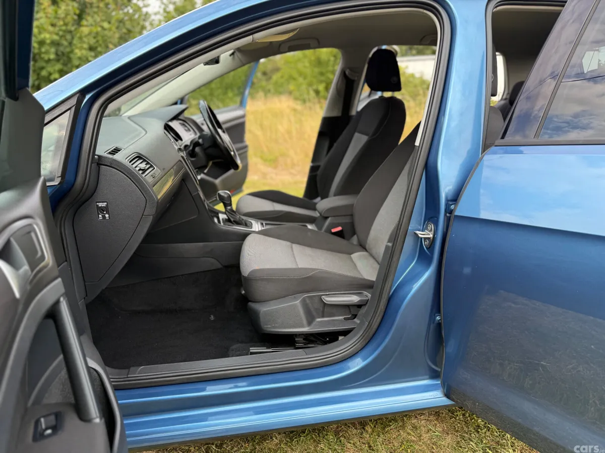 Volkswagen Golf Hatchback, Petrol, 2015, Blue