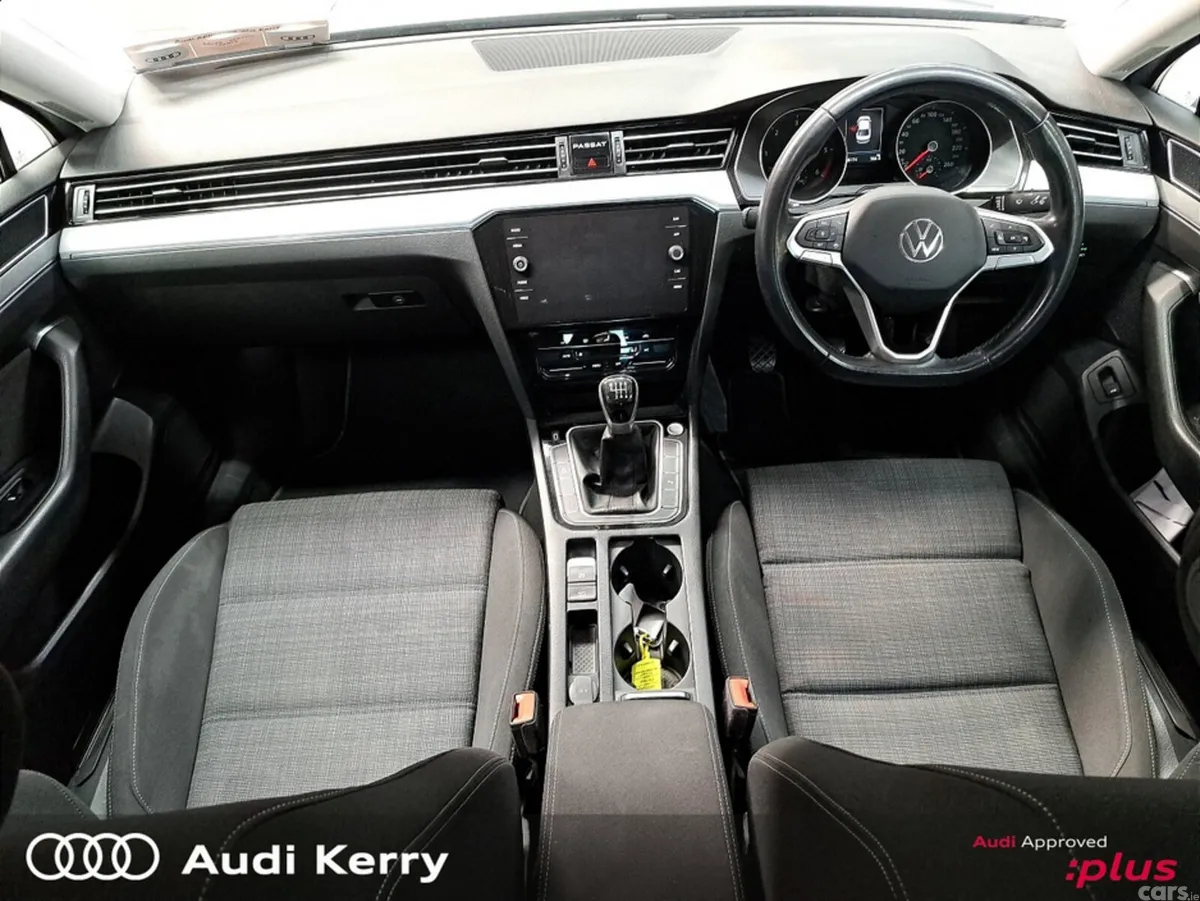 Volkswagen Passat Saloon, Diesel, 2021, Grey