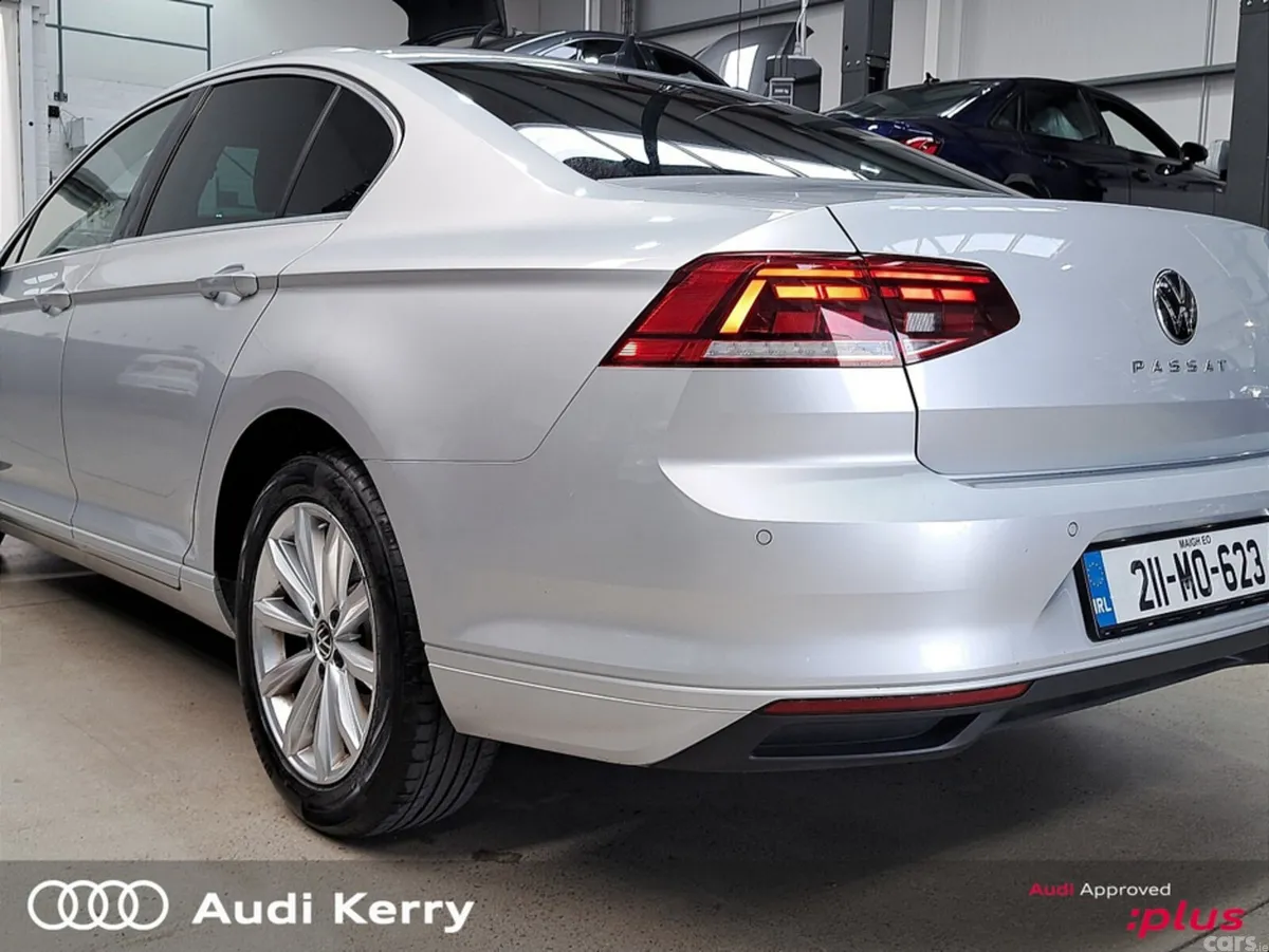 Volkswagen Passat Saloon, Diesel, 2021, Grey