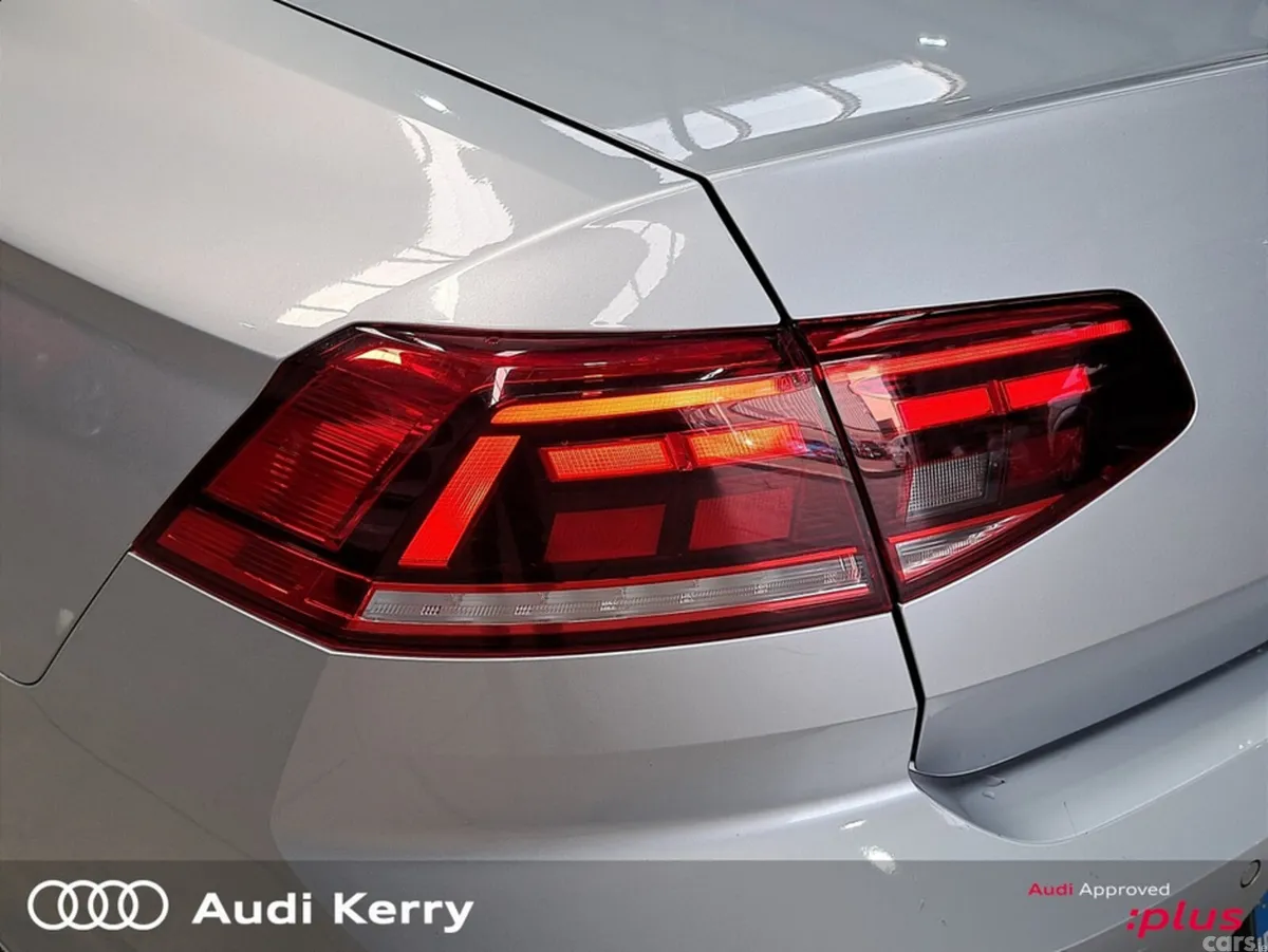 Volkswagen Passat Saloon, Diesel, 2021, Grey