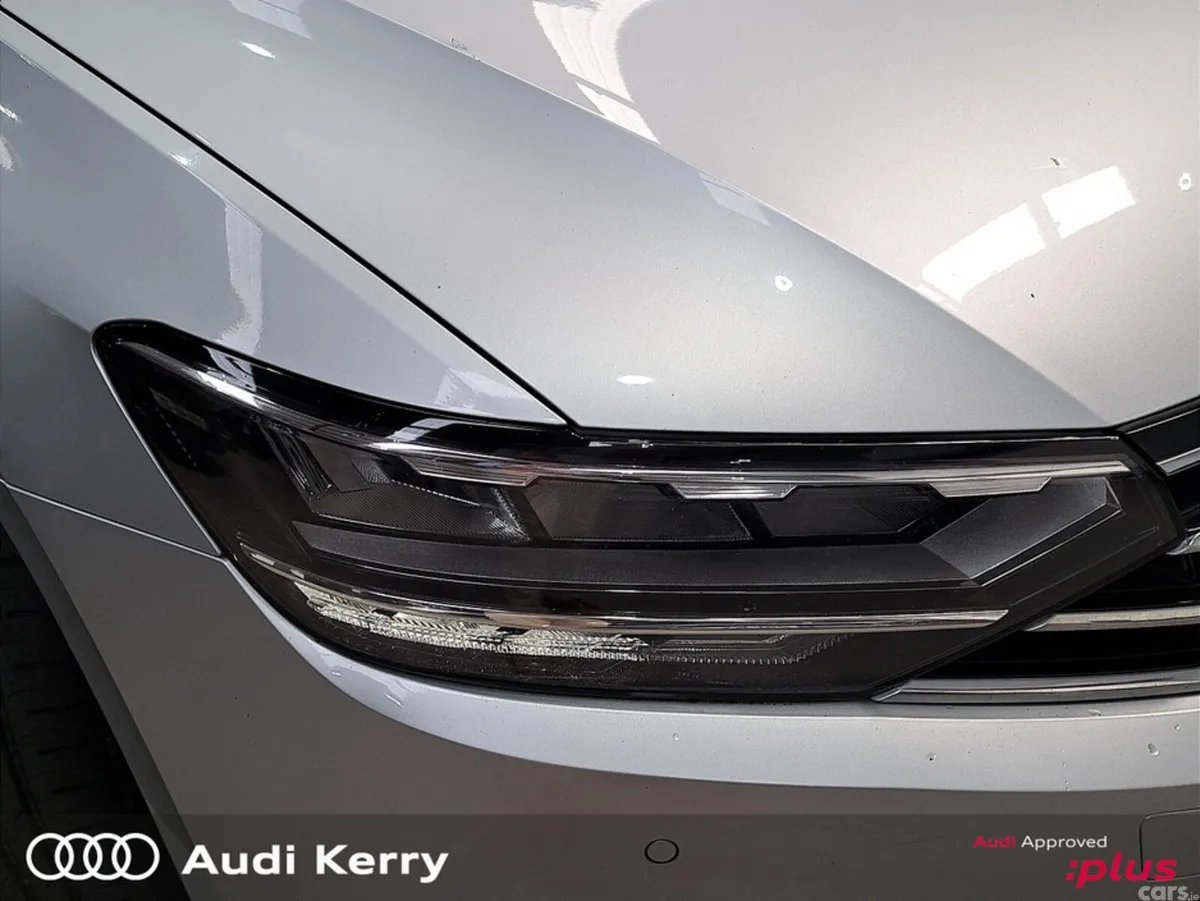 Volkswagen Passat Saloon, Diesel, 2021, Grey