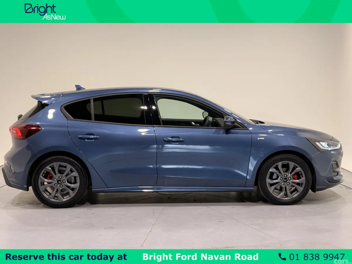 Ford Focus Hatchback, Petrol, 2026, Blue