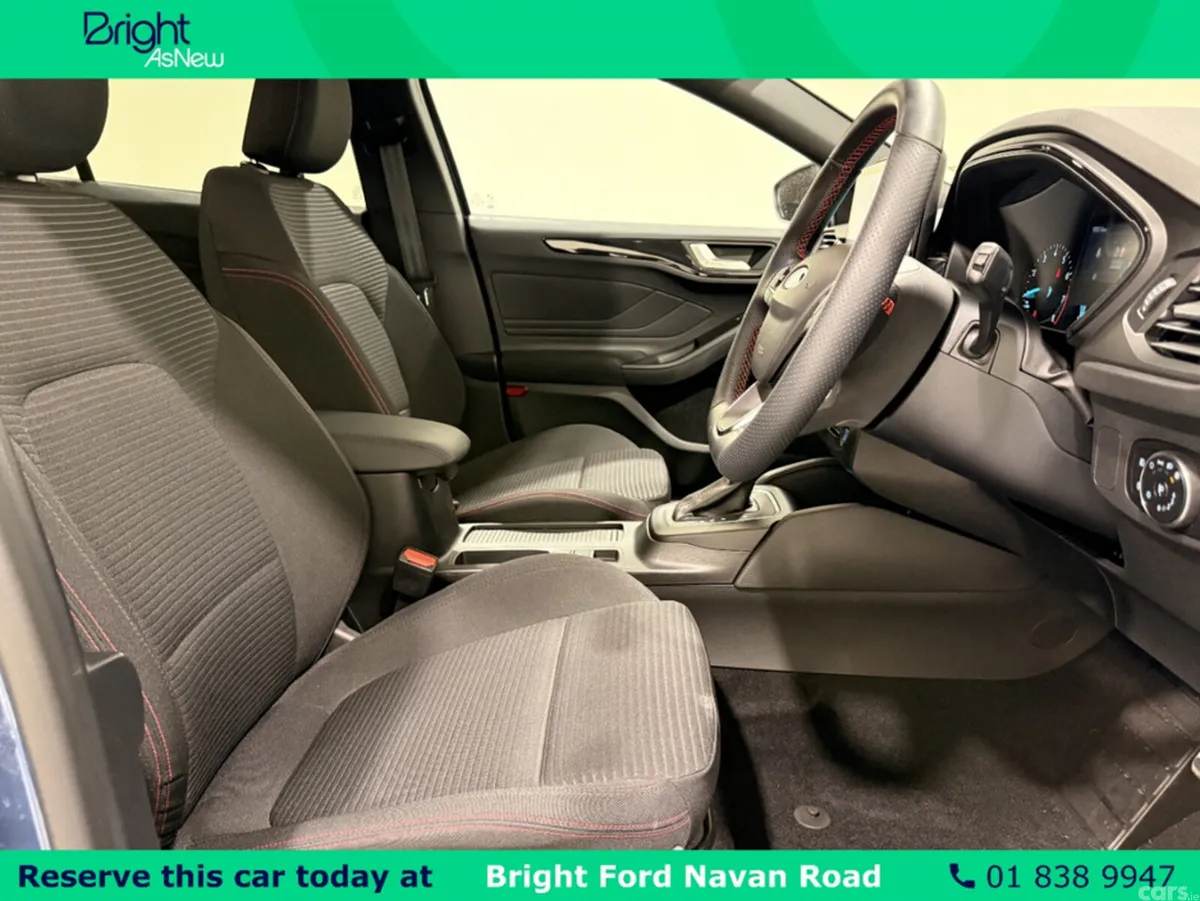 Ford Focus Hatchback, Petrol, 2026, Blue