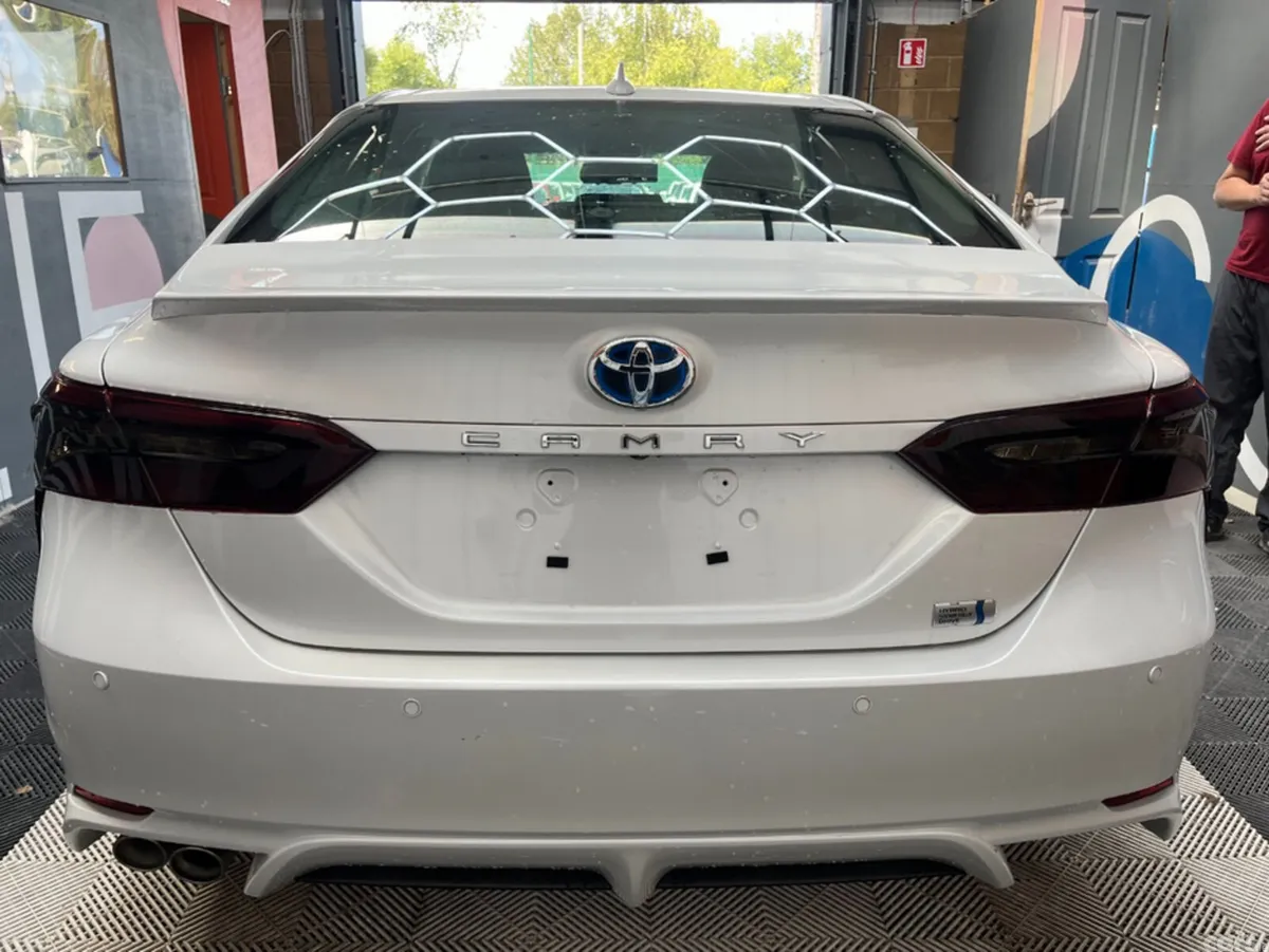 Toyota Camry Saloon, Petrol, 2023, White