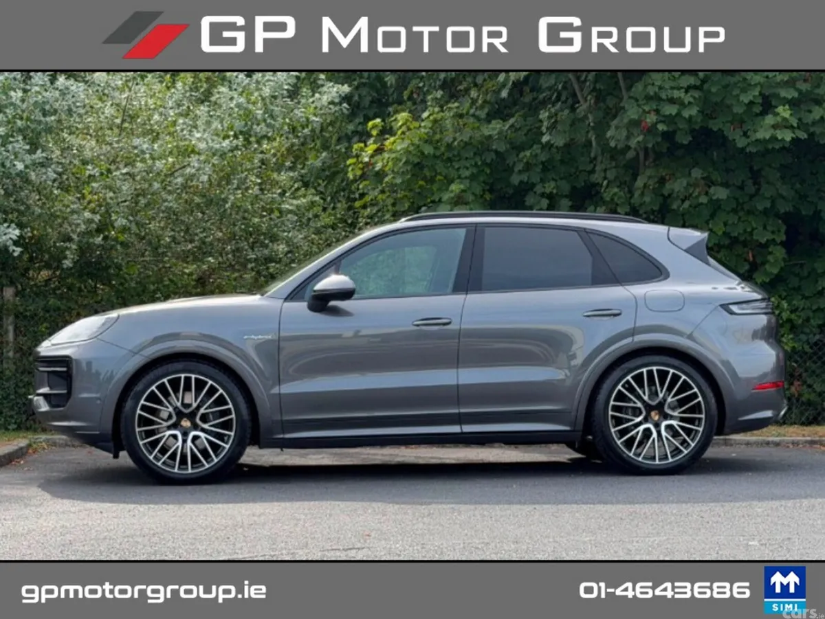 Porsche Cayenne Estate, Petrol Plug-in Hybrid, 2024, Grey