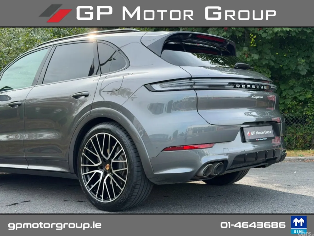 Porsche Cayenne Estate, Petrol Plug-in Hybrid, 2024, Grey