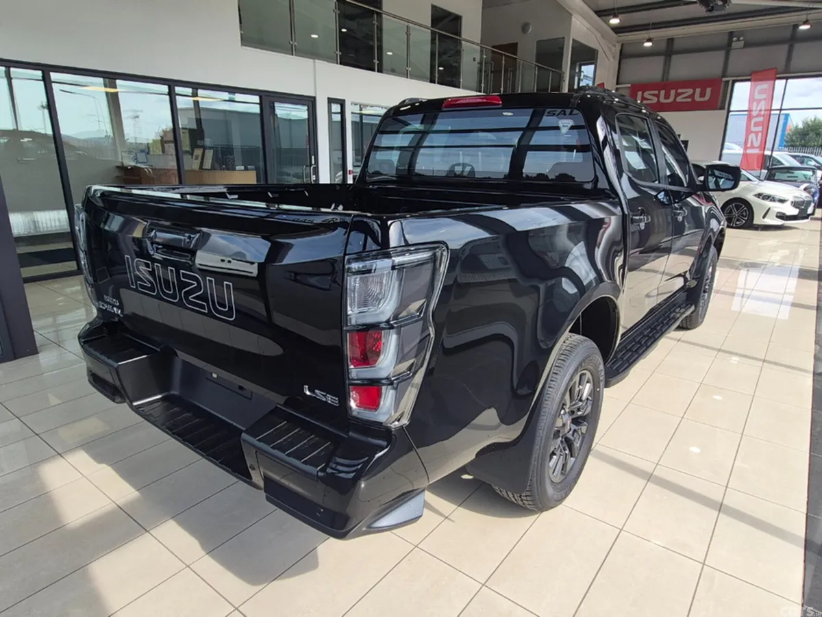Isuzu D-Max Pick Up, Diesel, 2026, Black