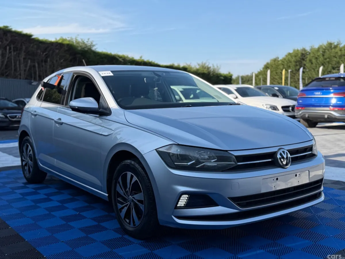 Volkswagen Polo Hatchback, Petrol, 2018, Silver