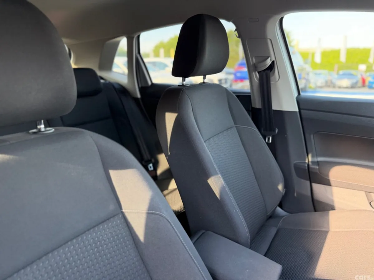 Volkswagen Polo Hatchback, Petrol, 2018, Silver